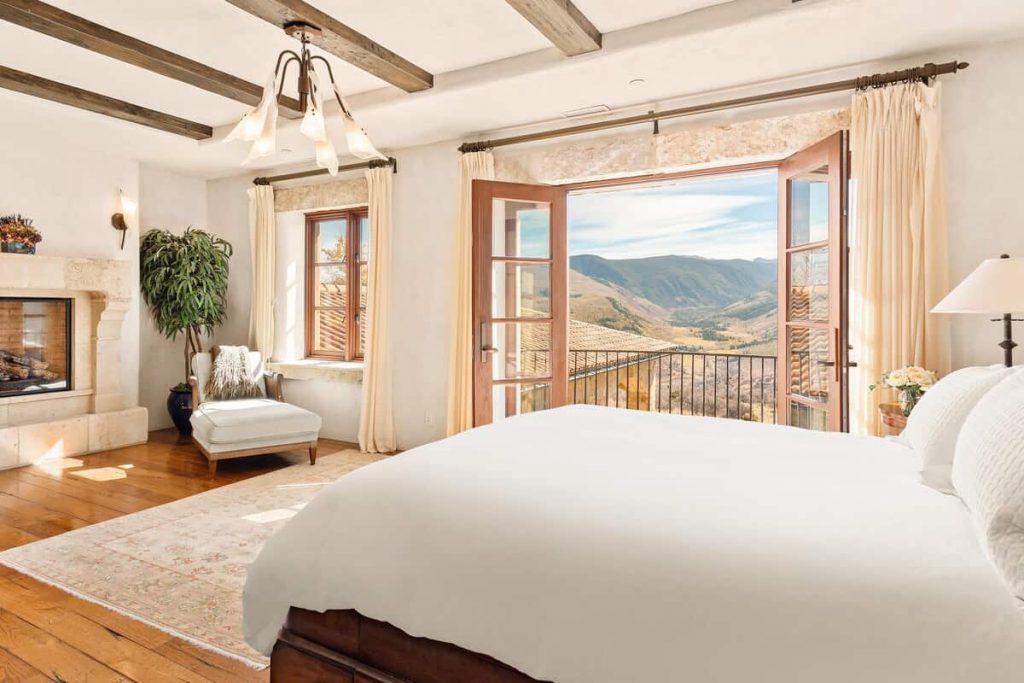 16 Stunning and Unique Airbnbs in Colorado - Domaine Daily