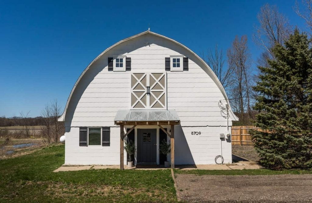 Barn Of Three Oaks Airbnbs in Michigan 7