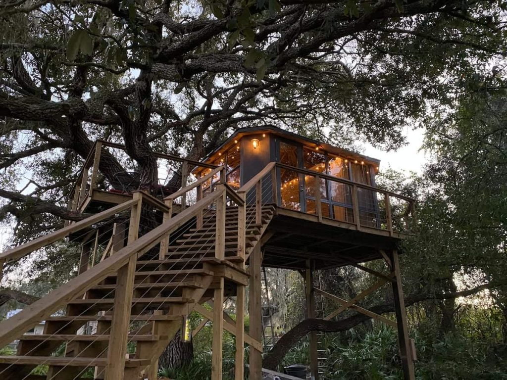 Treehouse In The Cloud Romantic Airbnb in Florida