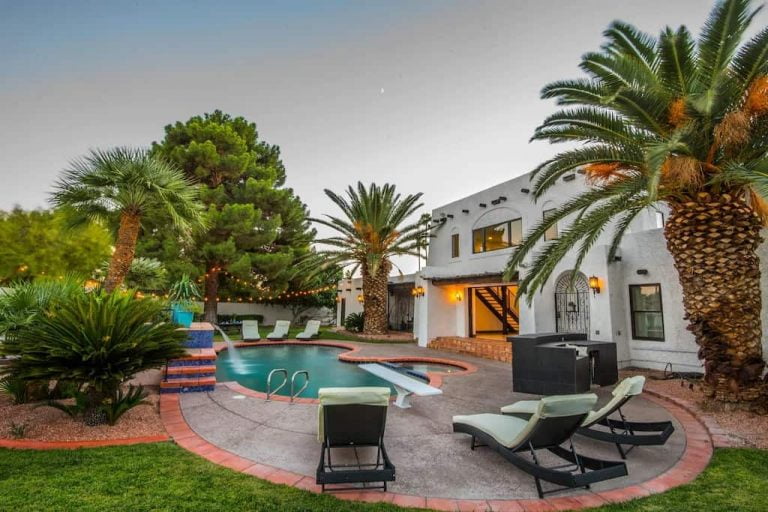 15 Coolest Vrbo Las Vegas Vacation Rentals Domaine Daily