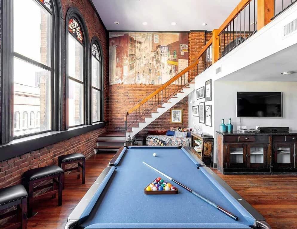 Best VRBO Nashville Deluxe PH Loft- Printers Alley Lofts